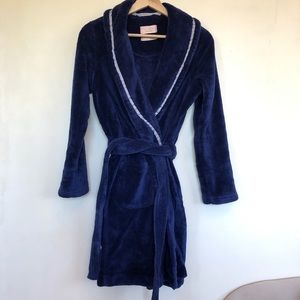 navy fleece victoria’s secret bathrobe